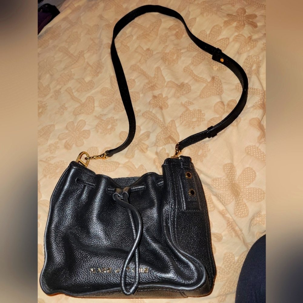 Marc Jacobs  Minu Bucket Bag
